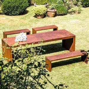 table & chair in corten steel